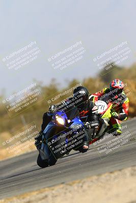 media/Jan-14-2024-SoCal Trackdays (Sun) [[2e55ec21a6]]/Turn 2 (1025am)/